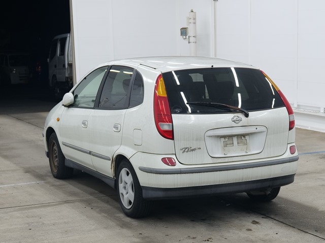 NISSAN TINO