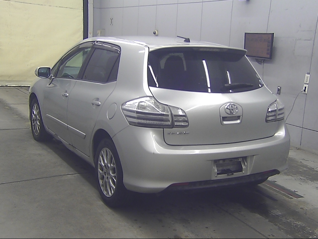 TOYOTA BLADE