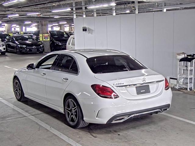 MERCEDES-BENZ C-CLASS