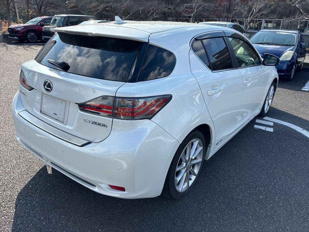 LEXUS CT200H