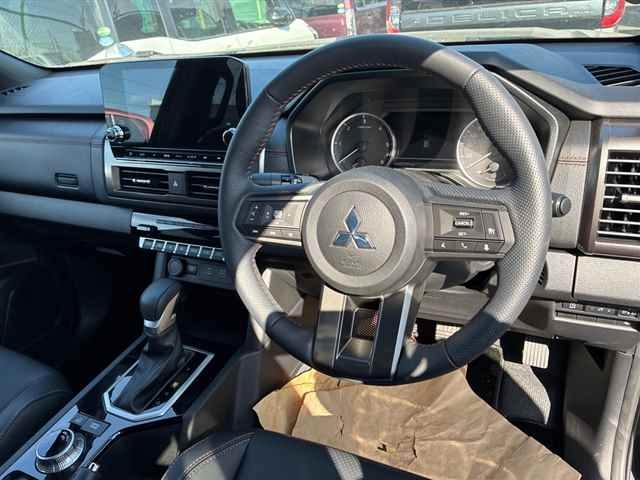 MITSUBISHI TRITON