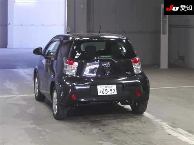 TOYOTA IQ