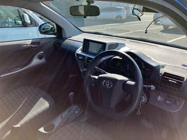 TOYOTA IQ