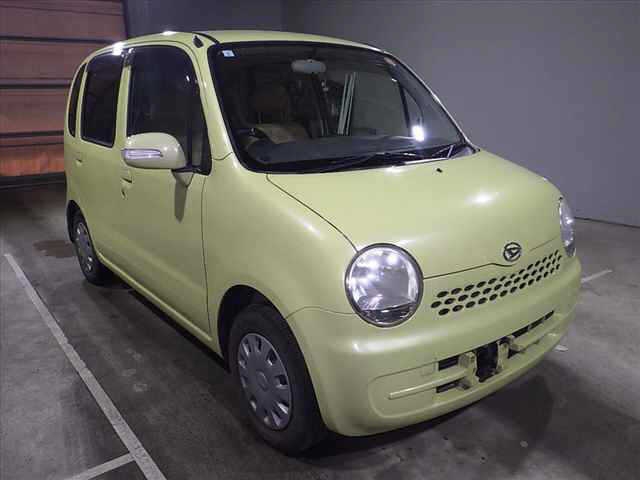 DAIHATSU MOVE LATTE