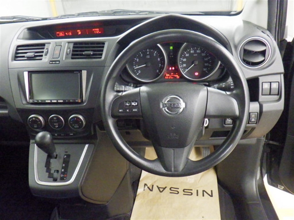 NISSAN LAFESTA