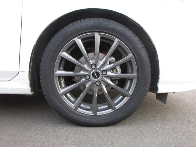 NISSAN AURA