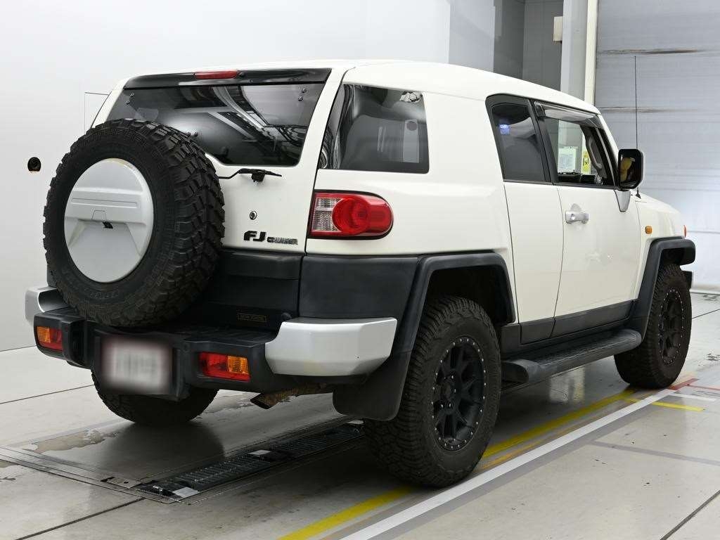 TOYOTA FJ CRUISER