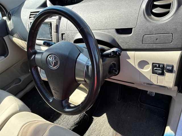 TOYOTA PASSO SETTE