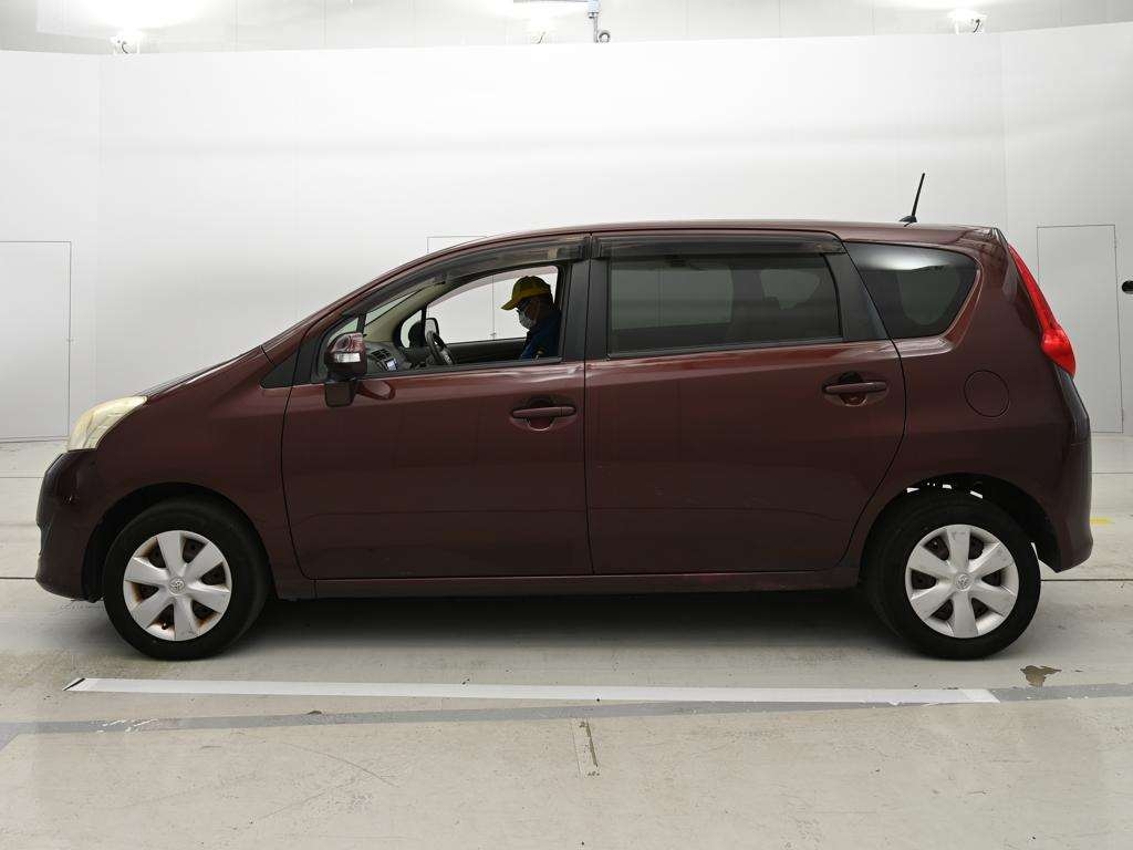 TOYOTA PASSO SETTE