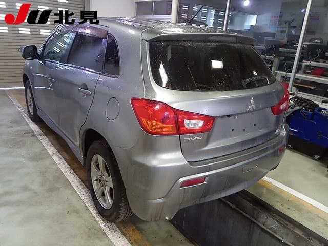 MITSUBISHI RVR