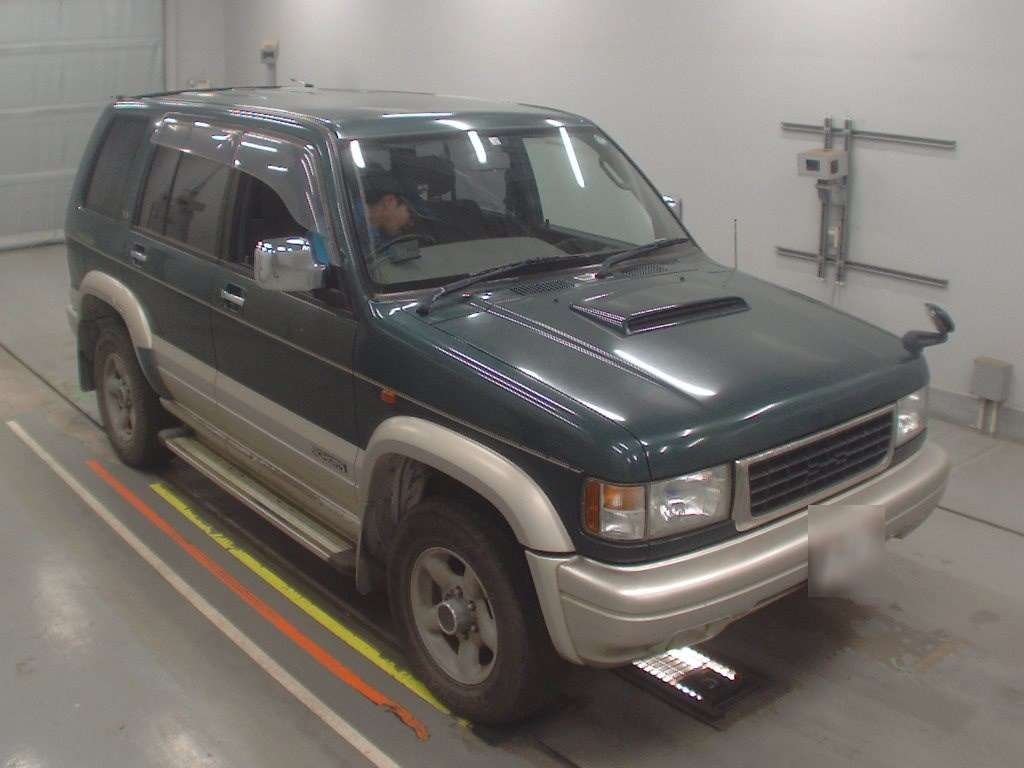 ISUZU BIGHORN