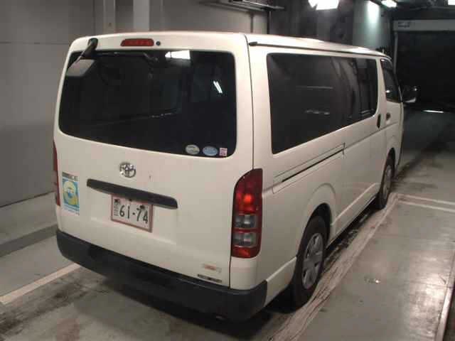 TOYOTA REGIUS ACE