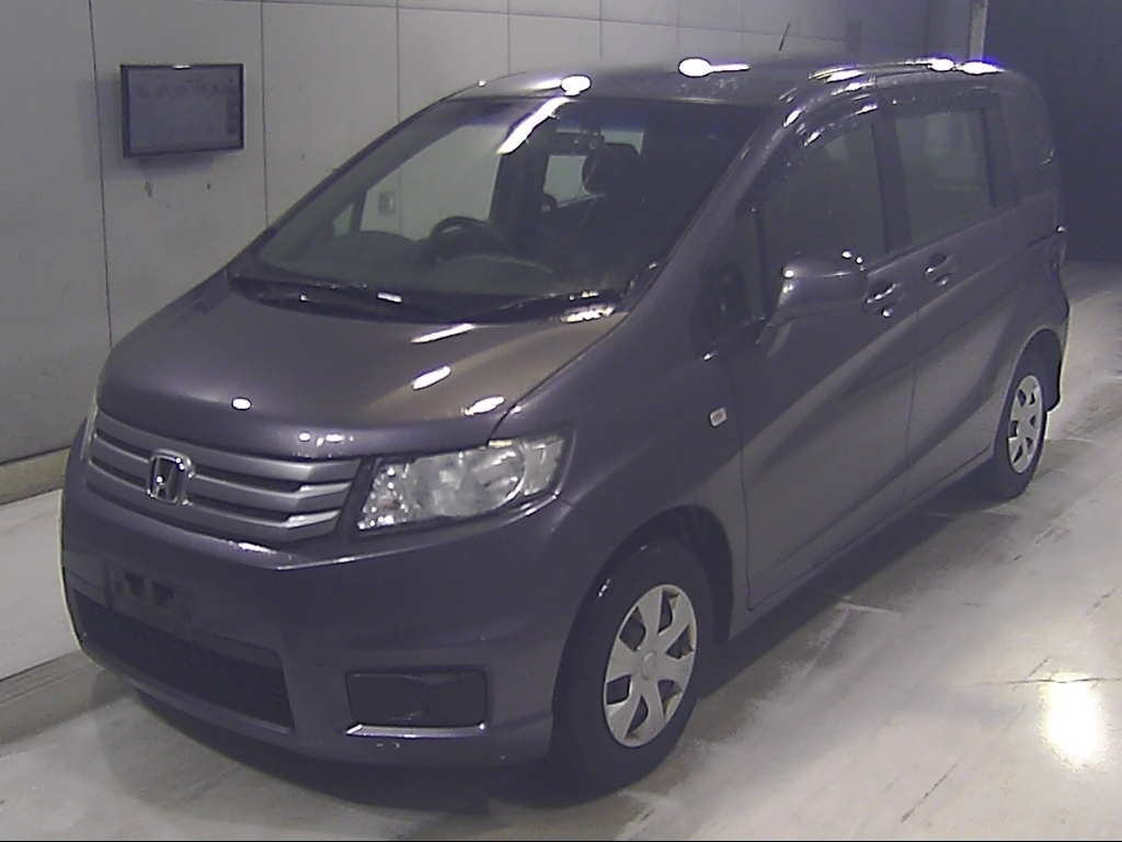 HONDA FREED SPIKE