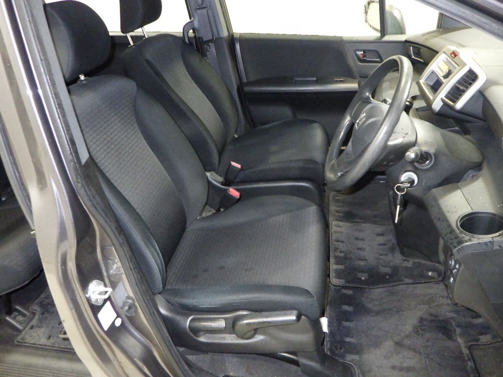 HONDA FREED SPIKE