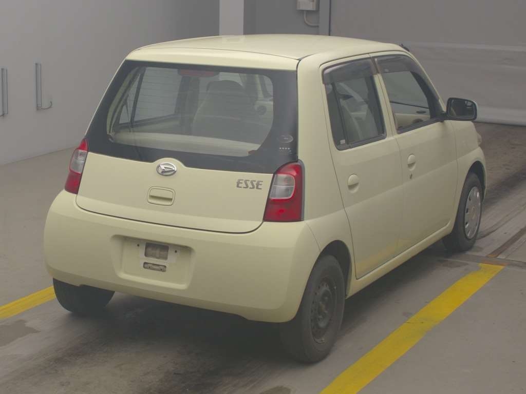 DAIHATSU ESSE
