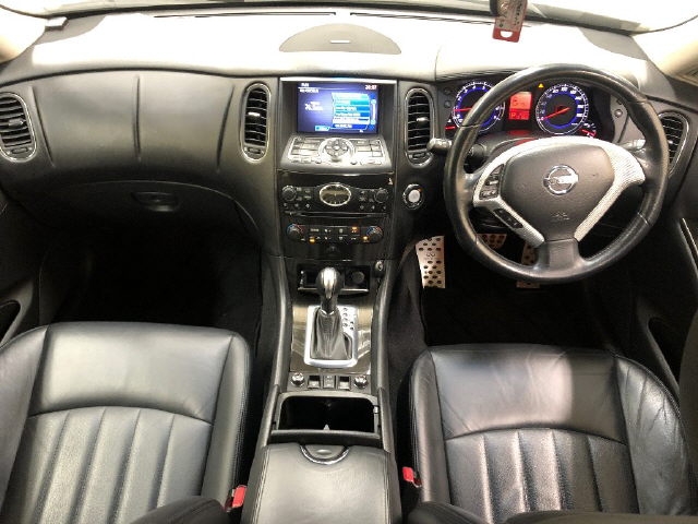 NISSAN SKYLINE CROSSOVER
