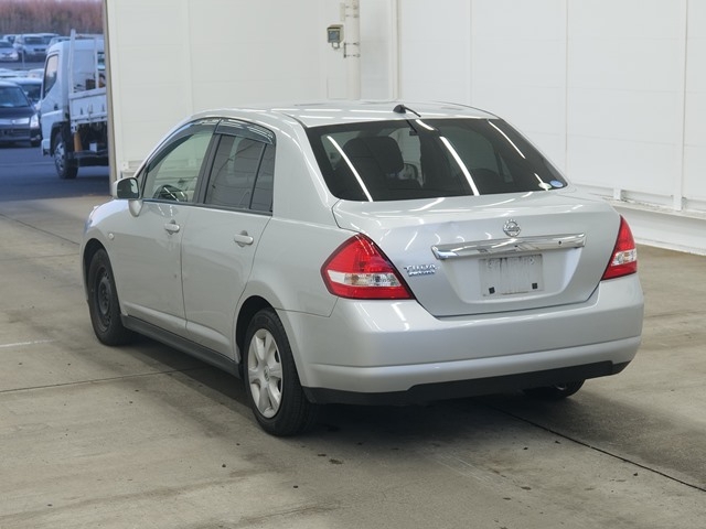 NISSAN TIIDA LATIO
