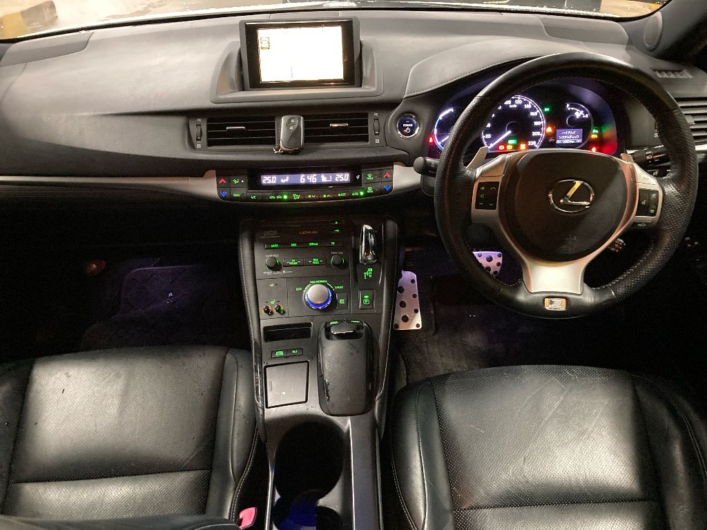 LEXUS CT200H