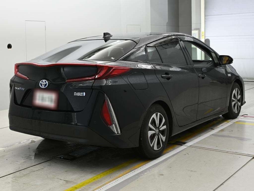 TOYOTA PRIUS PHV