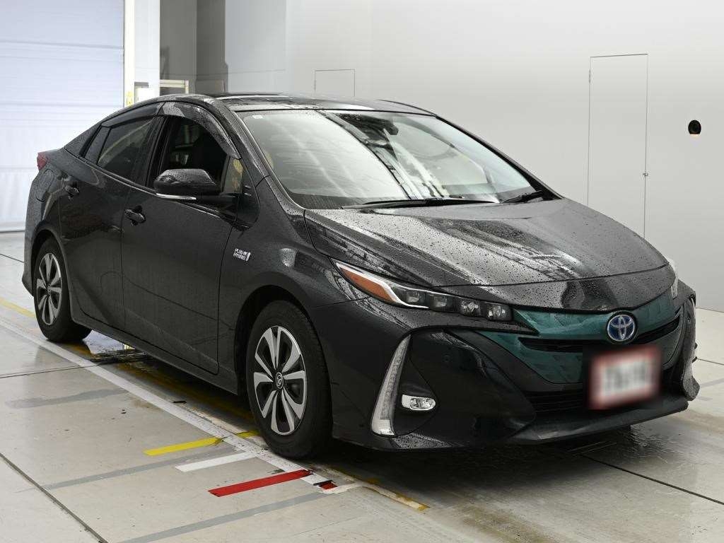 TOYOTA PRIUS PHV