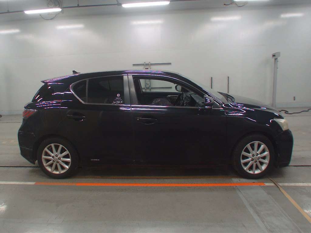 LEXUS CT200H