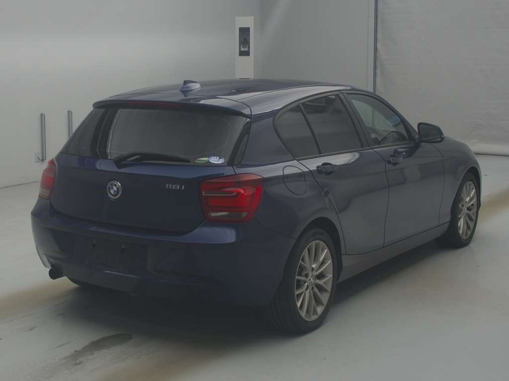 BMW 1-SERIES