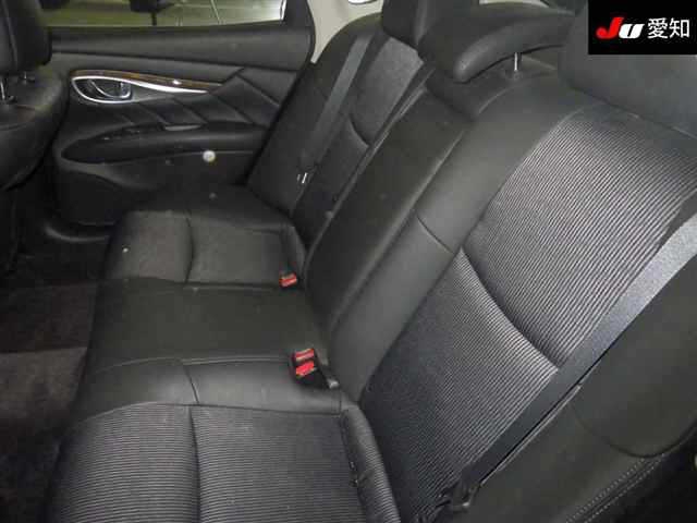 NISSAN FUGA