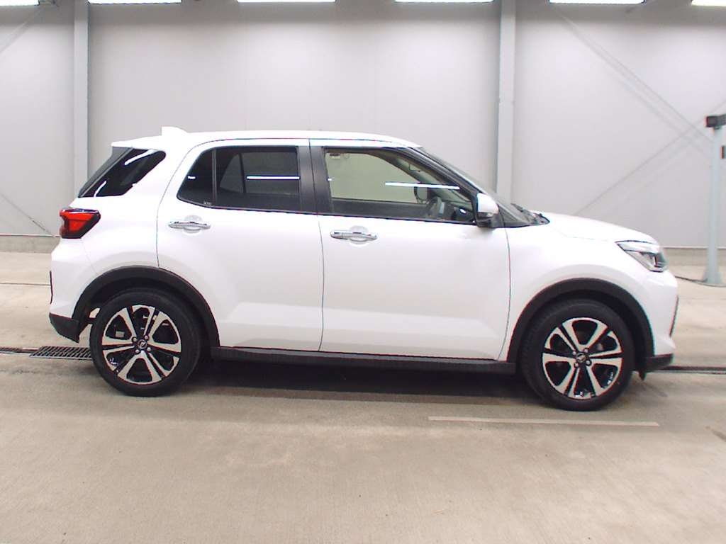 DAIHATSU ROCKY