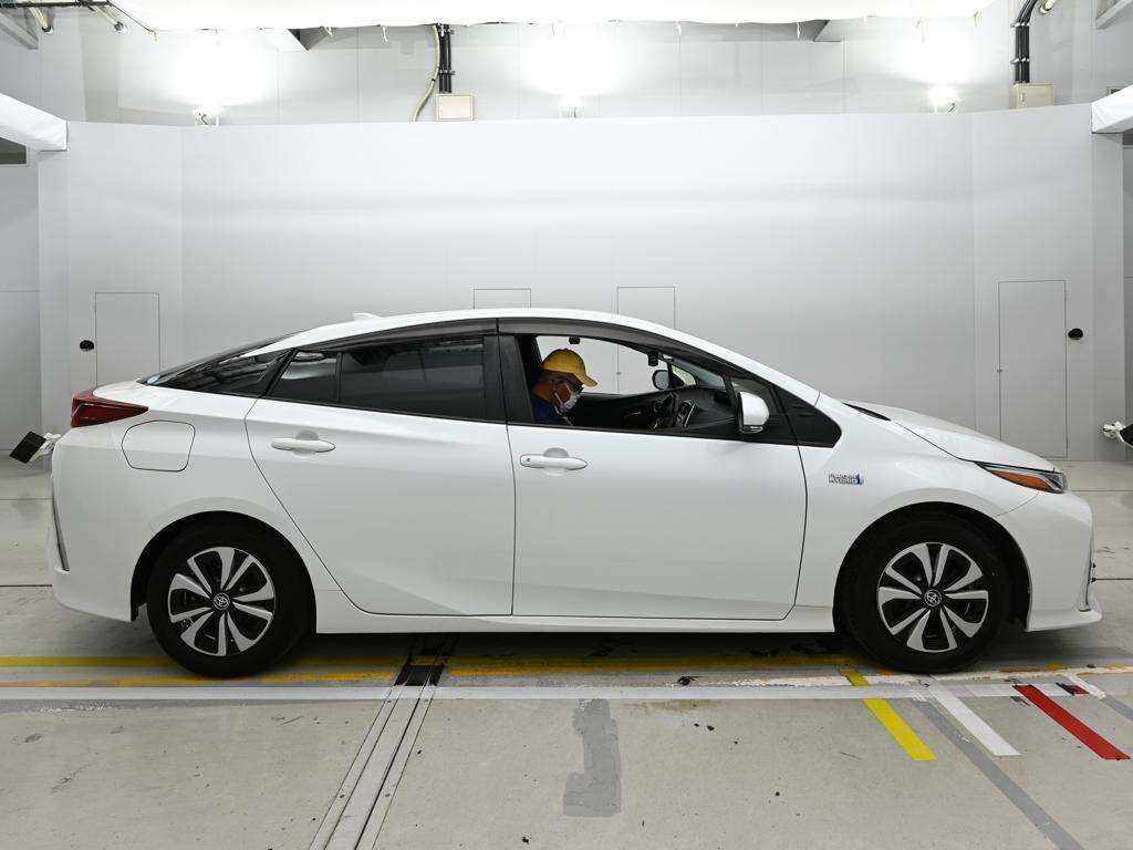 TOYOTA PRIUS PHV