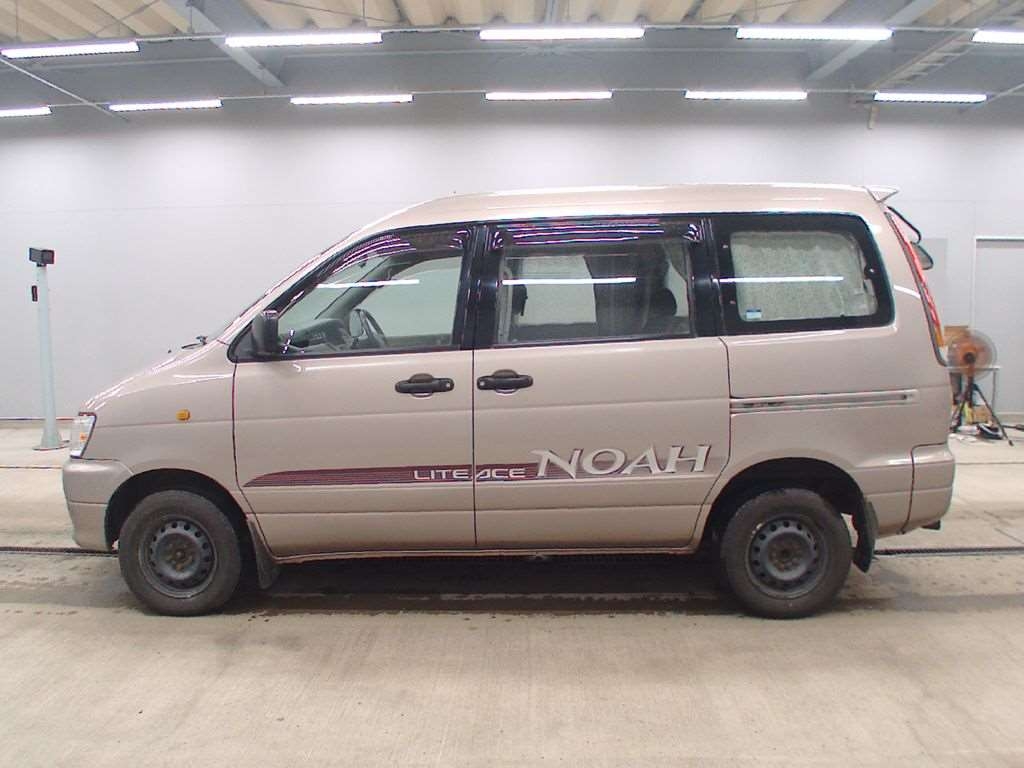 TOYOTA LITE ACE NOAH