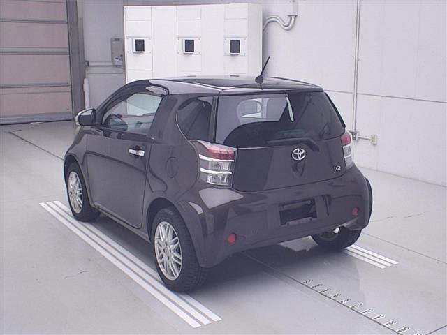 TOYOTA IQ