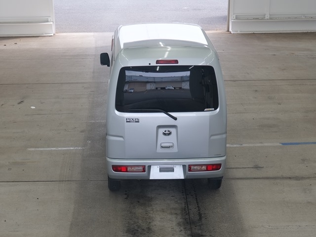 TOYOTA PIXIS VAN