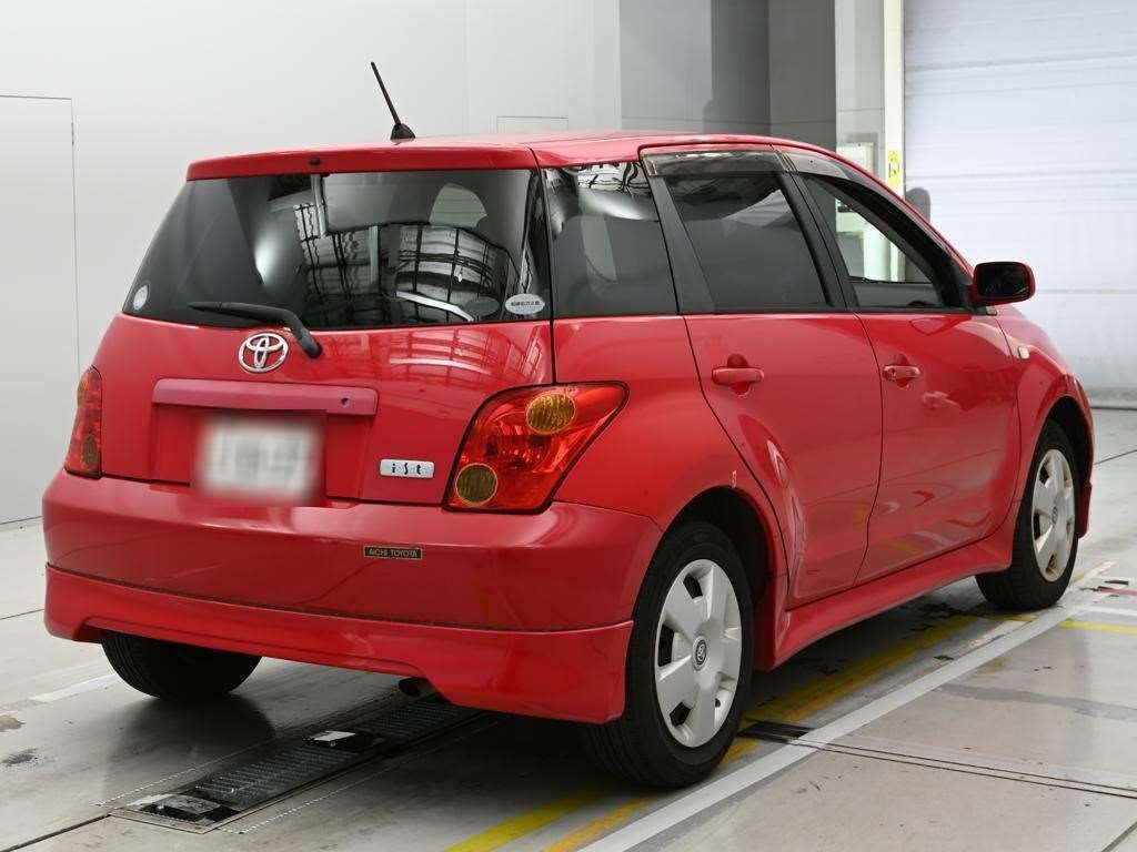 TOYOTA IST