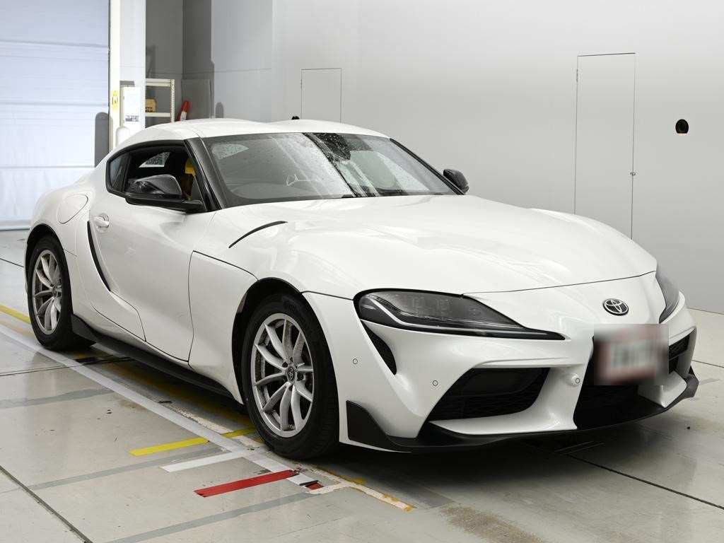 TOYOTA SUPRA