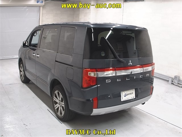 MITSUBISHI DELICA D:5