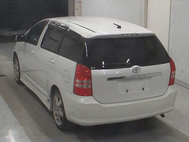 TOYOTA WISH