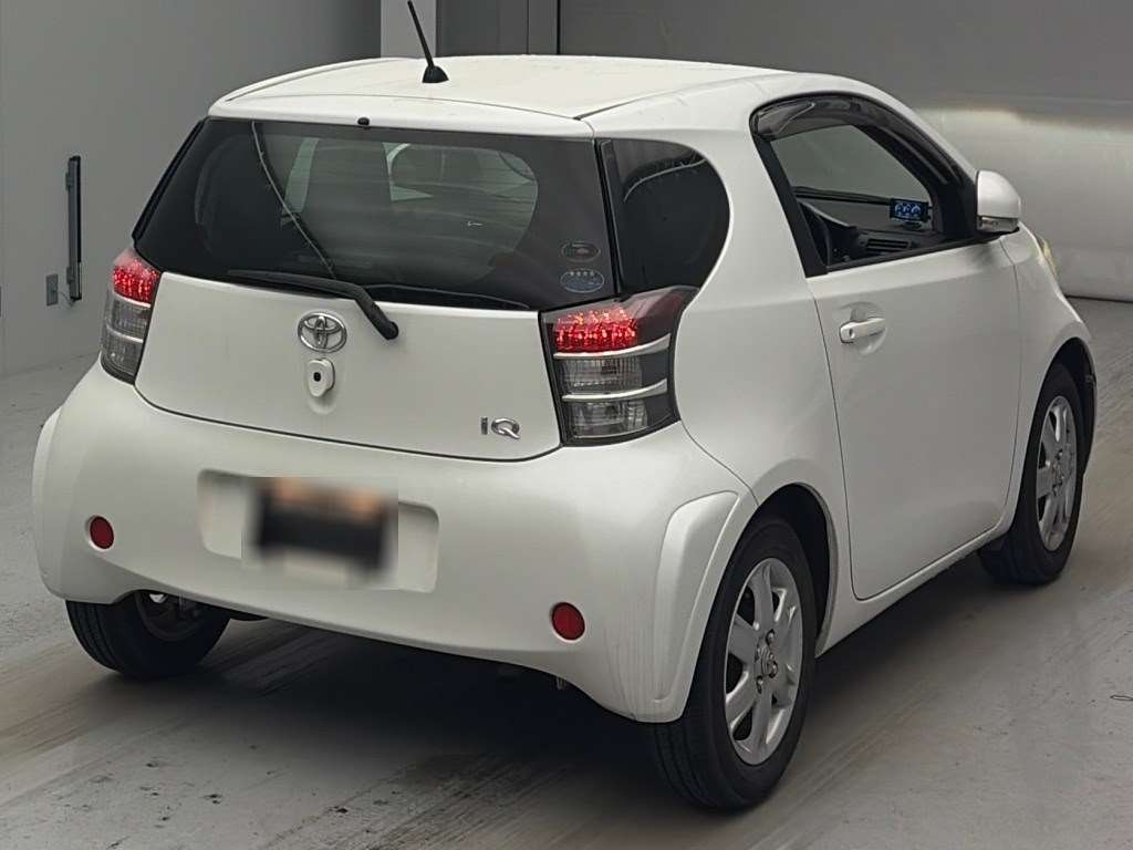 TOYOTA IQ