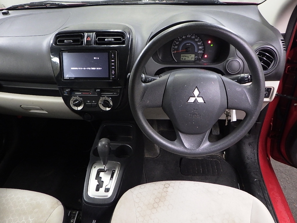 MITSUBISHI MIRAGE