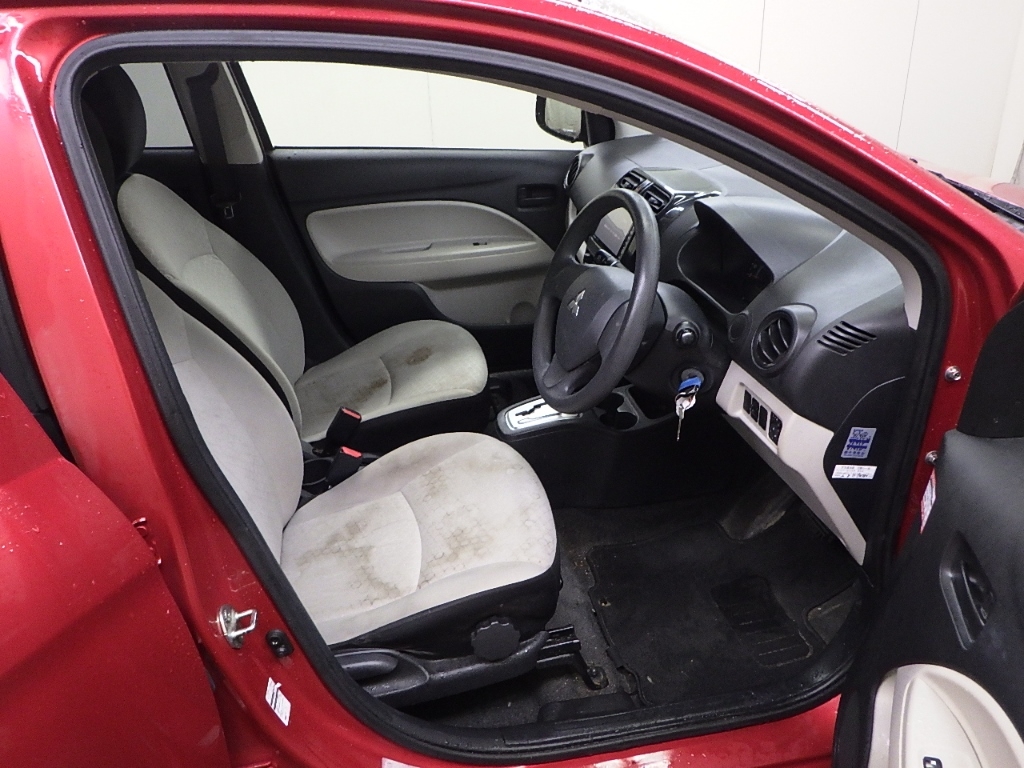 MITSUBISHI MIRAGE