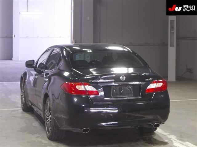 NISSAN FUGA