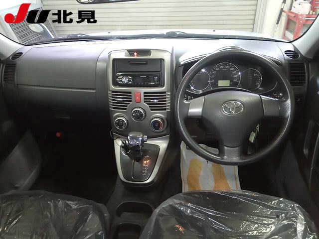 TOYOTA RUSH