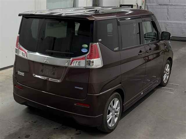 MITSUBISHI DELICA D:2