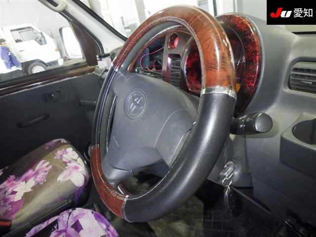 TOYOTA PIXIS VAN