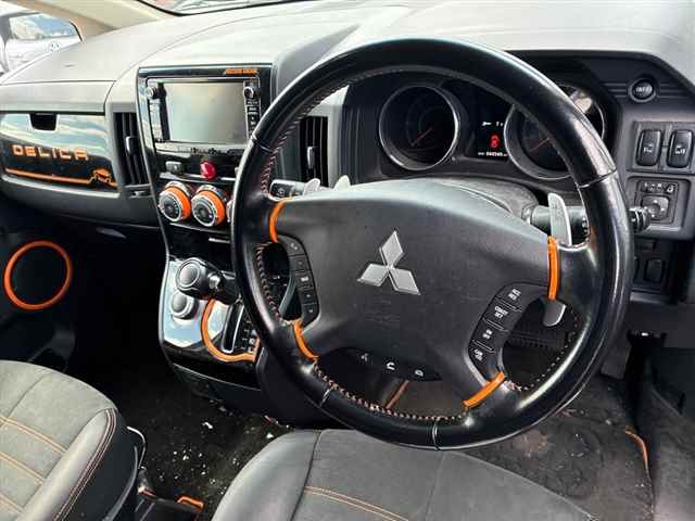 MITSUBISHI DELICA D:5
