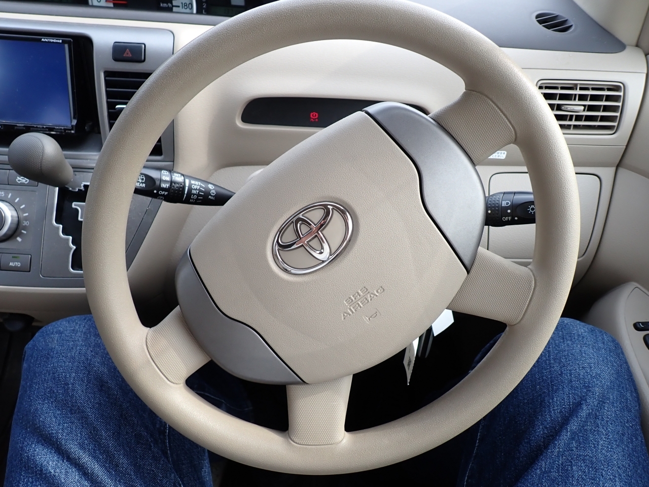 TOYOTA RAUM