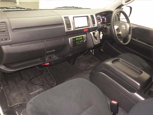 TOYOTA REGIUS ACE