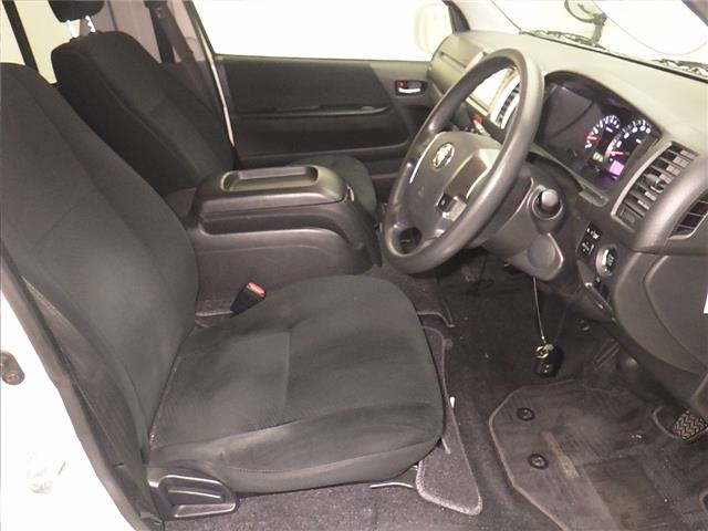 TOYOTA REGIUS ACE