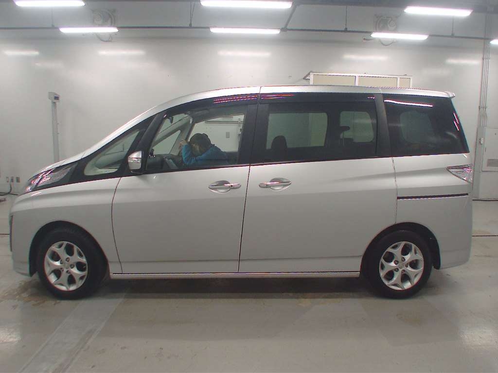 MAZDA BIANTE