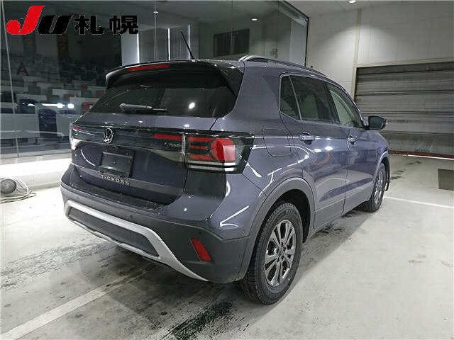VOLKSWAGEN T-CROSS
