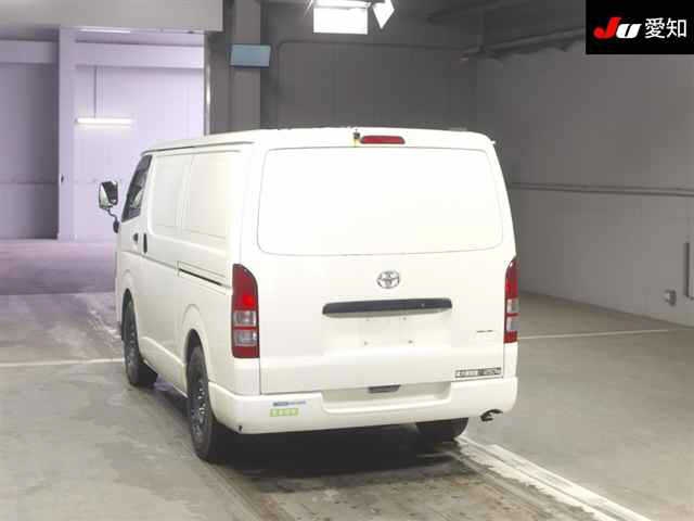 TOYOTA REGIUS ACE